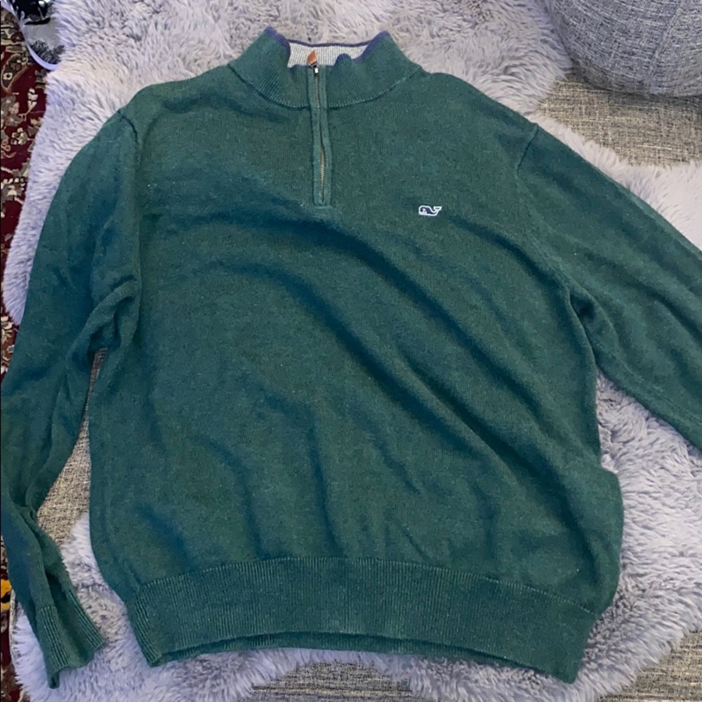 Like new vineyard vine sweater!